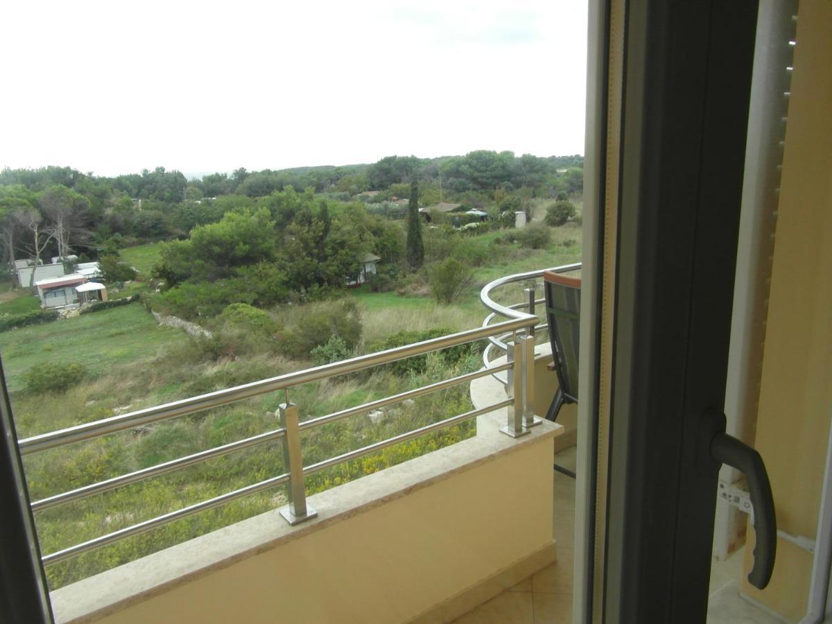 Bentley - Sea-View - 2 Bedroom Apartment Premantura Dış mekan fotoğraf