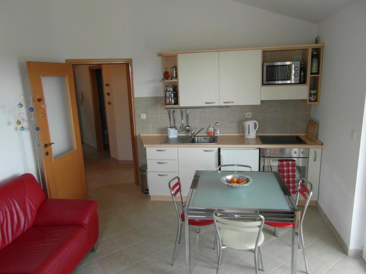 Bentley - Sea-View - 2 Bedroom Apartment Premantura Dış mekan fotoğraf