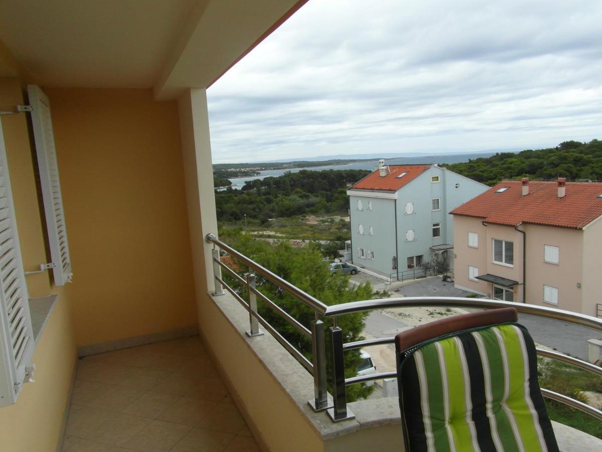Bentley - Sea-View - 2 Bedroom Apartment Premantura Dış mekan fotoğraf