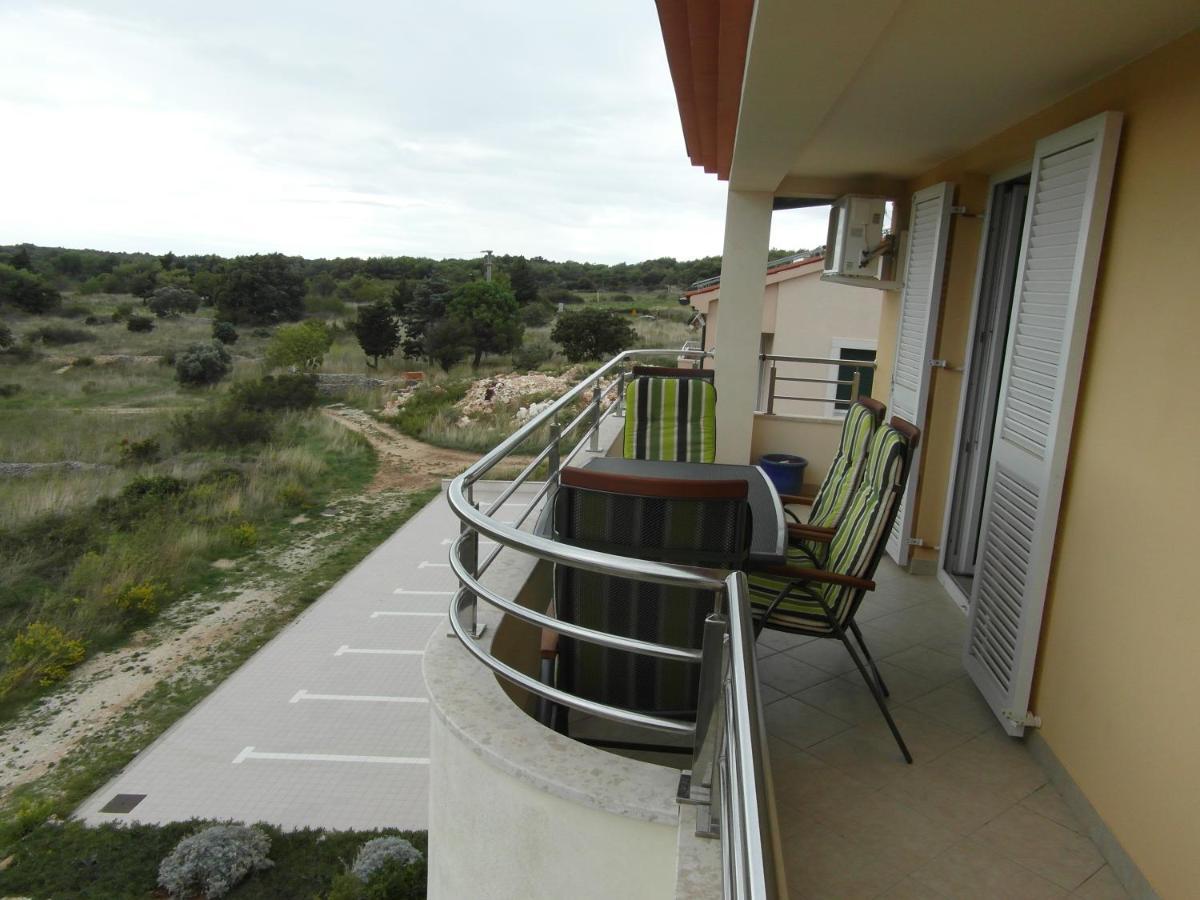 Bentley - Sea-View - 2 Bedroom Apartment Premantura Dış mekan fotoğraf