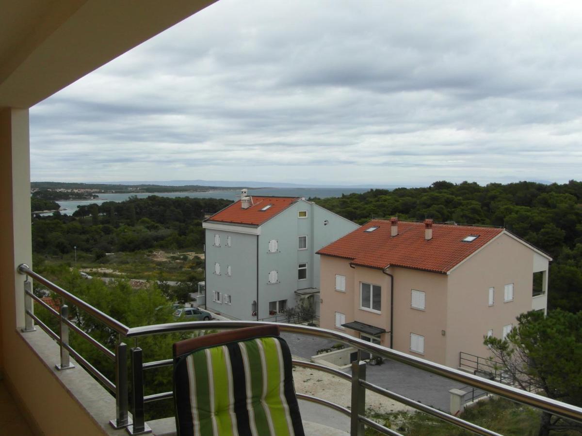 Bentley - Sea-View - 2 Bedroom Apartment Premantura Dış mekan fotoğraf